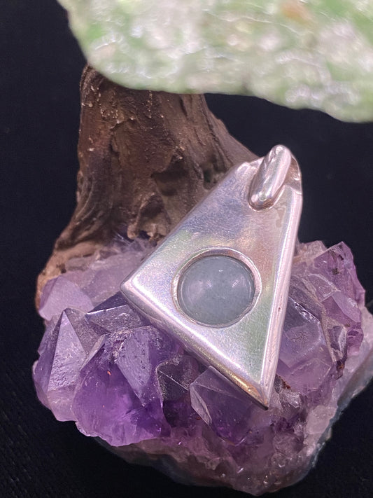 Asymmetrical aquamarine drop pendant