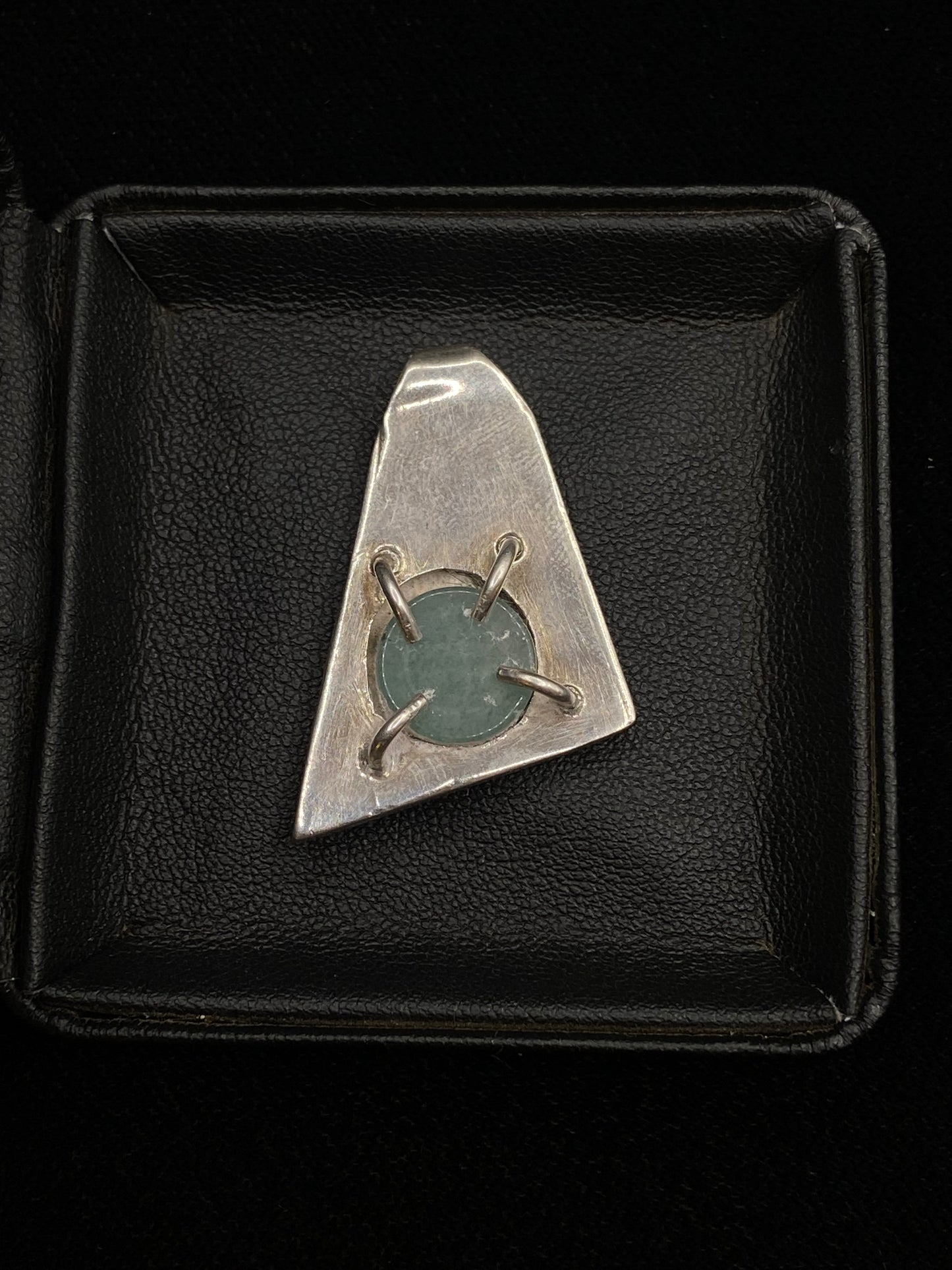 Asymmetrical aquamarine drop pendant