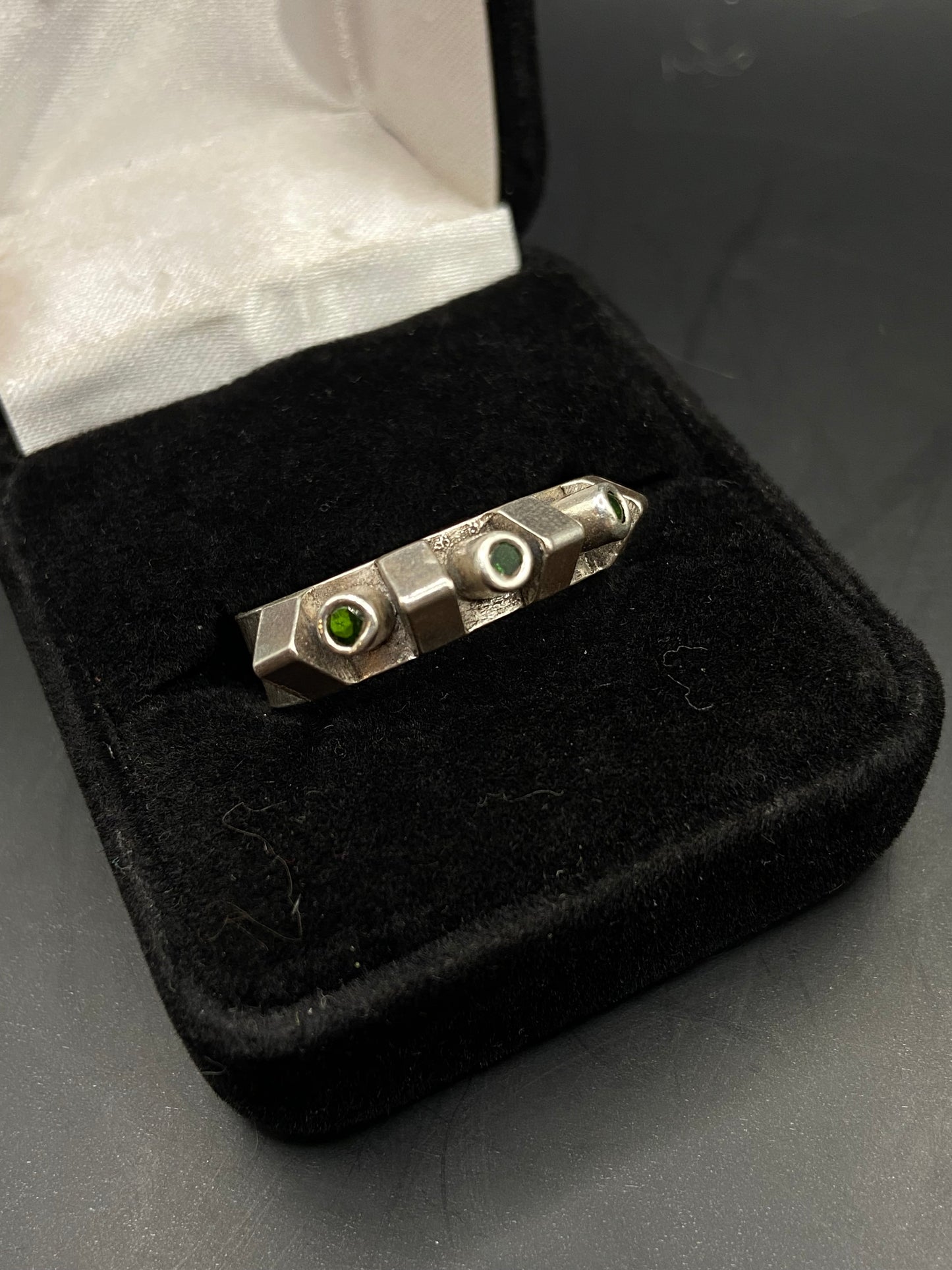 Tourmaline and silver ufo ring