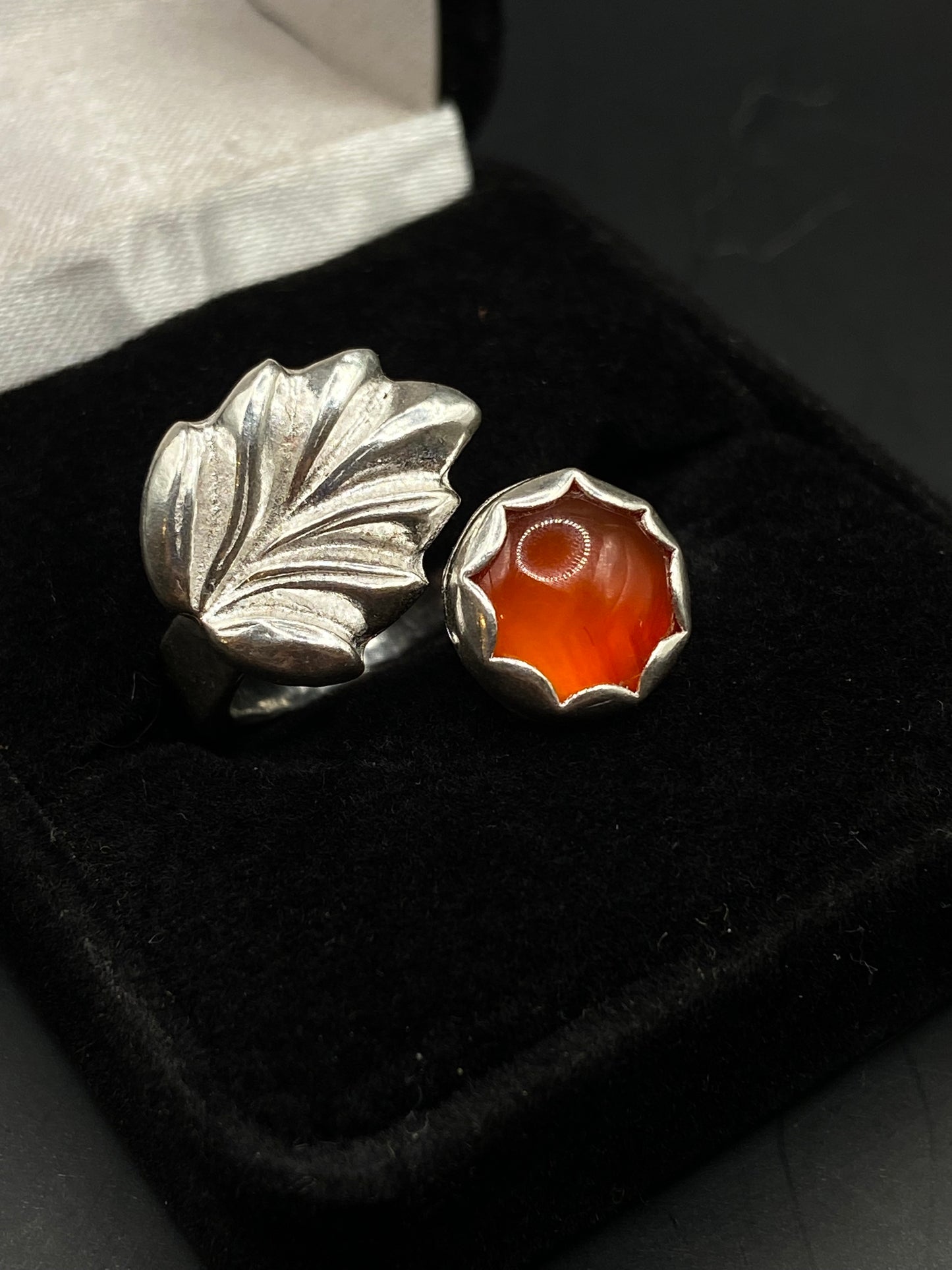 carnelian and leaf silver ring